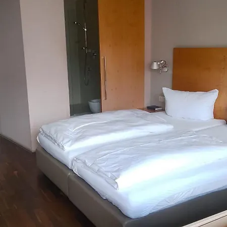 Hotel & Resengoerg Ebermannstadt